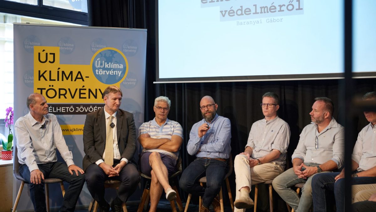 civil-klimatrv-bemutato1-Foto_Konkoly_Adam_Istvan_K